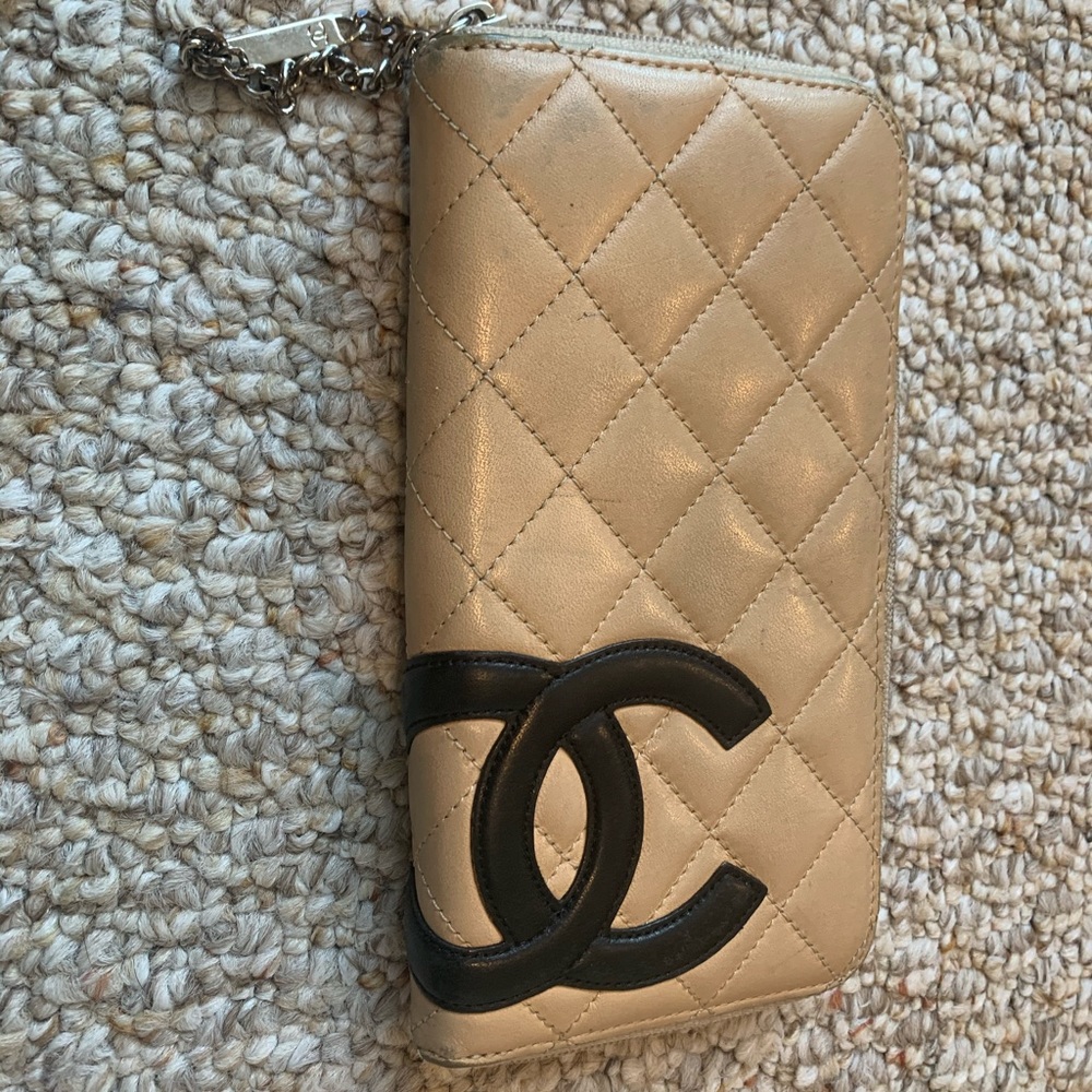 Authentic Chanel ligne cambon zip wallet quilted